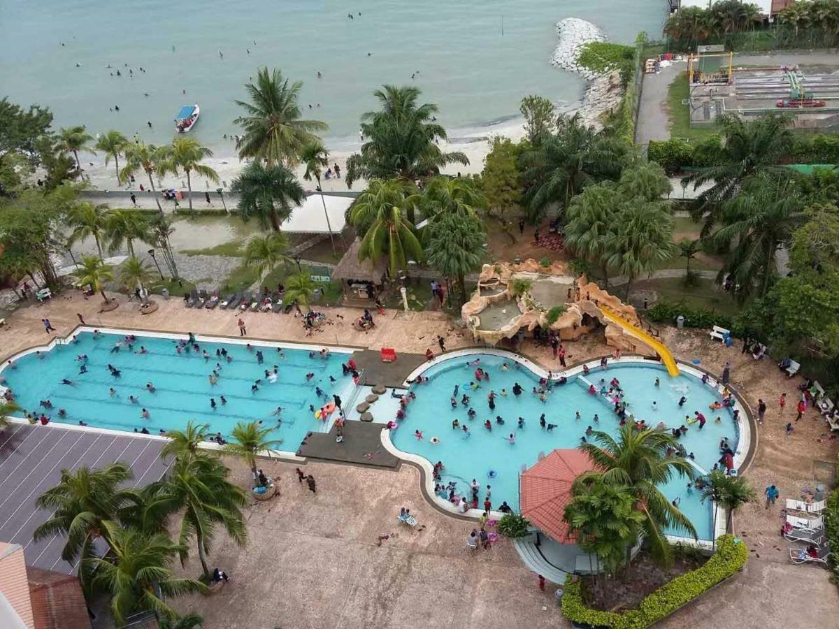 Apartment At Glory Beach Resort Port Dickson Exterior photo